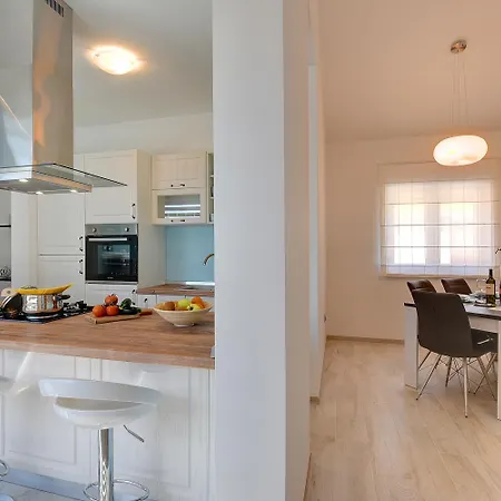 Feriehus Mit Privatem Pool, Wlan, Klima, Sonnenterrasse Und Grill Vodnjan